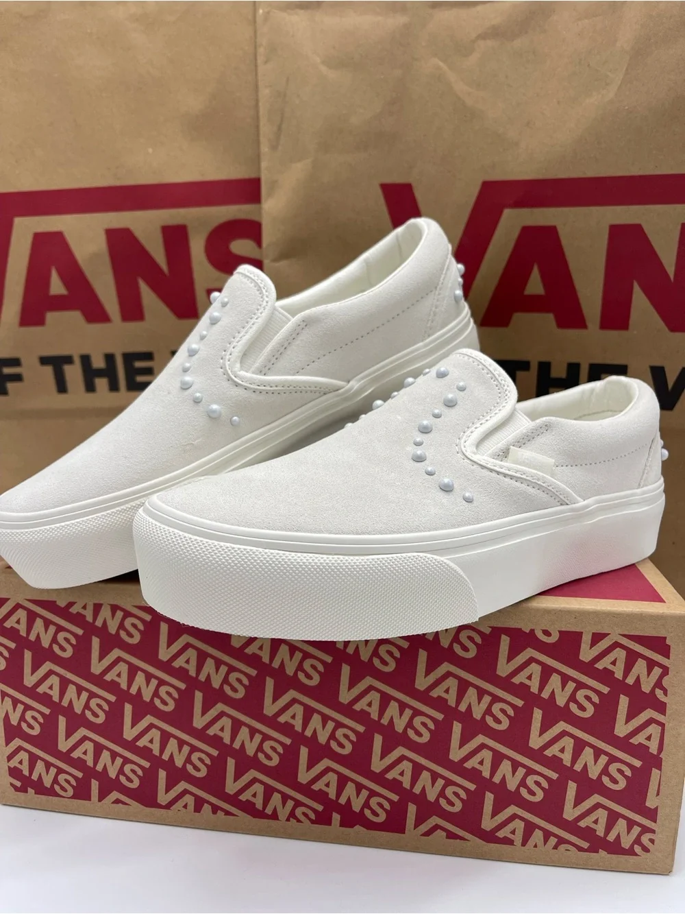 Vans Women's Classic Slip-On Platform Sneakers  Pearls Marshmallow VN000EA9CCZ